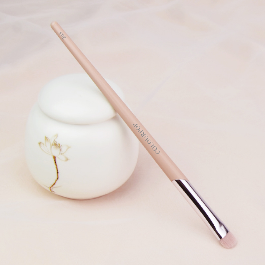  Cọ Nhấn Và Viền Mí Mắt COLOURPOP Eye Shadow C203